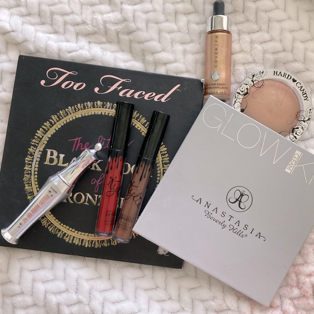 Make up bundle